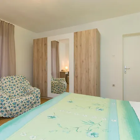 Amalia Apartman Labin